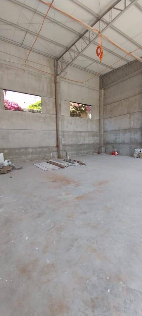 Sala para locacao no Uvaranas em Ponta Grossa com 46,75m² por R$ 2.570,00