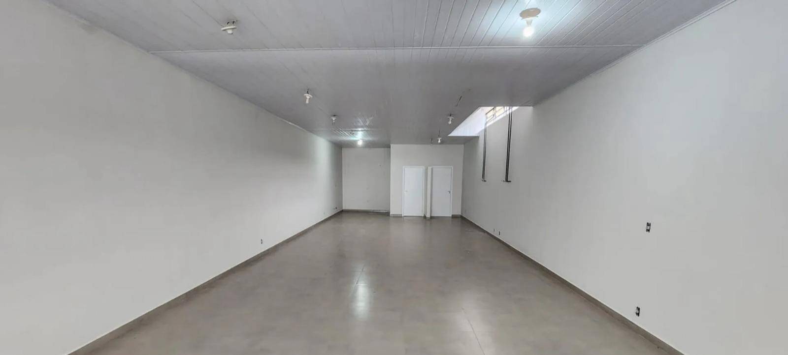 Sala para locacao no Centro em Ponta Grossa com 120m² por R$ 4.990,00