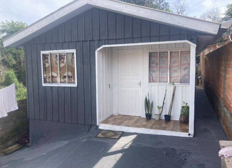 Terreno para venda no Uvaranas em Ponta Grossa com 225,2m² por R$ 210.000,00