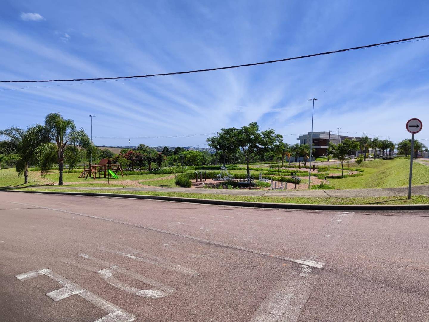 Terreno para venda no Jardim Carvalho em Ponta Grossa com 345,26m² por R$ 320.000,00