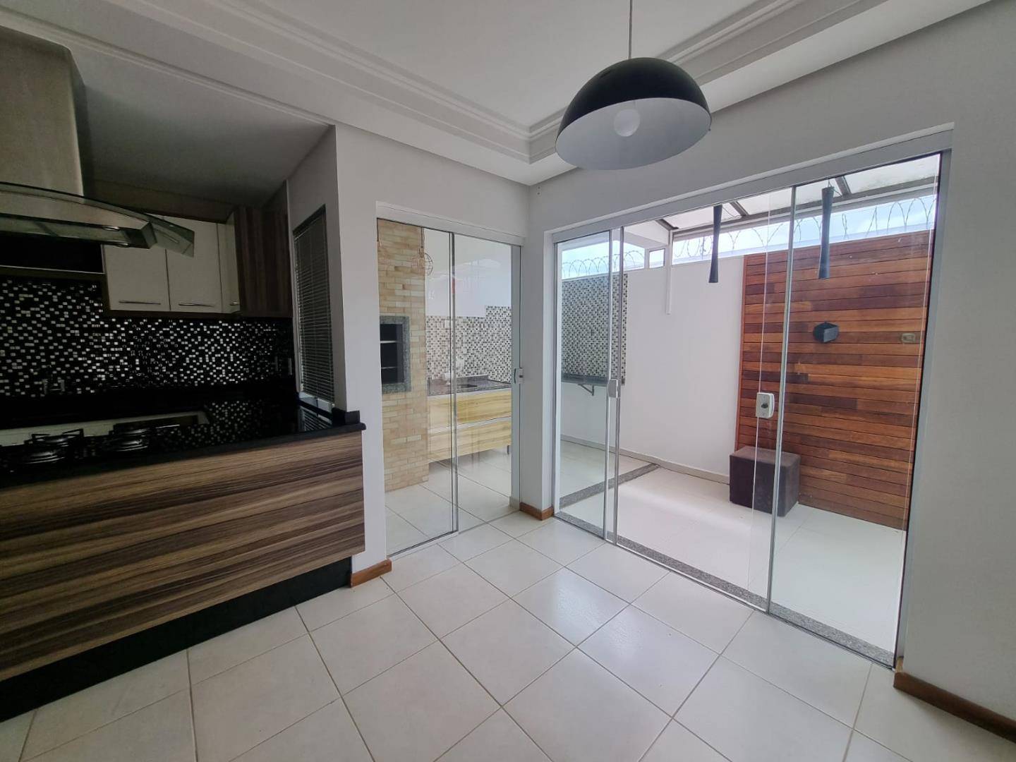 Apartamento para locacao no Oficinas em Ponta Grossa com 102m² por R$ 2.300,00