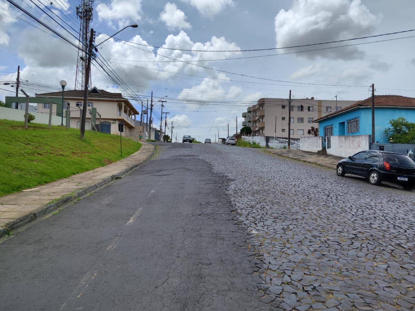 Terreno para venda no Uvaranas em Ponta Grossa com 462m² por R$ 300.000,00