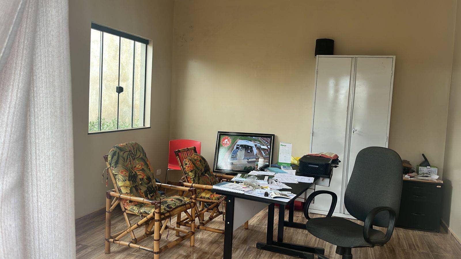 Barracão/galpão para venda no Chapada em Ponta Grossa com 1.209m² por R$ 1.800.000,00