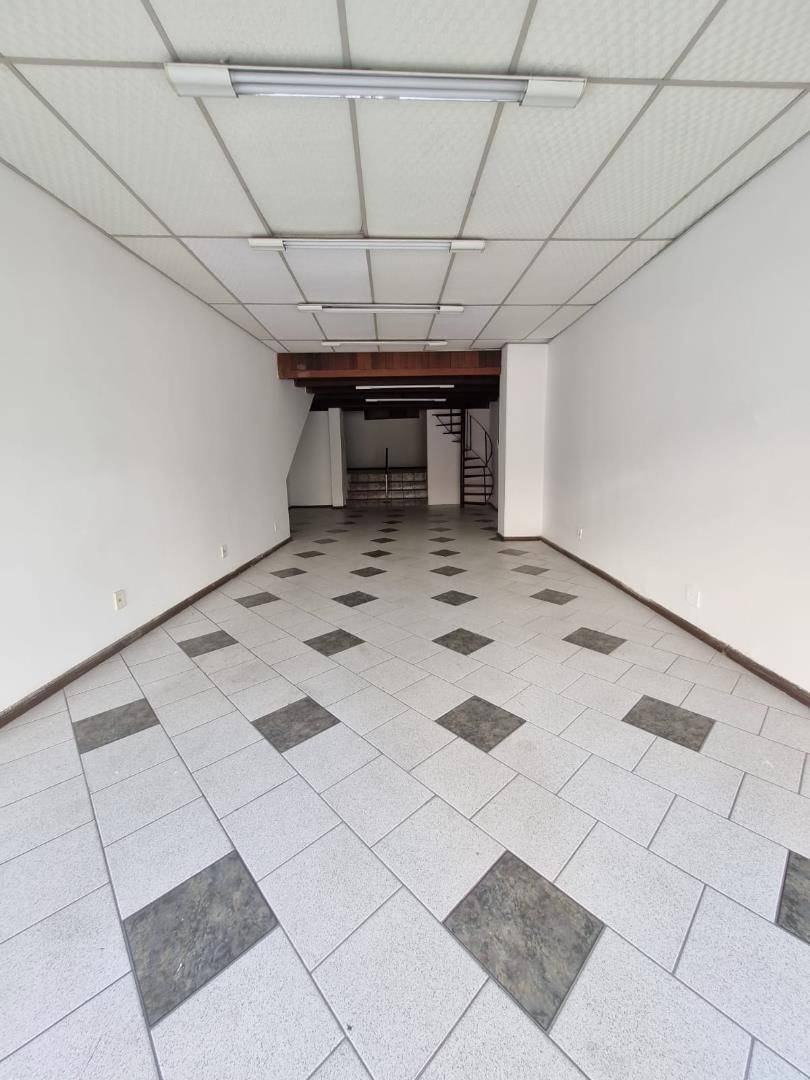 Sala para locacao no Centro em Ponta Grossa com 120m² por R$ 6.500,00