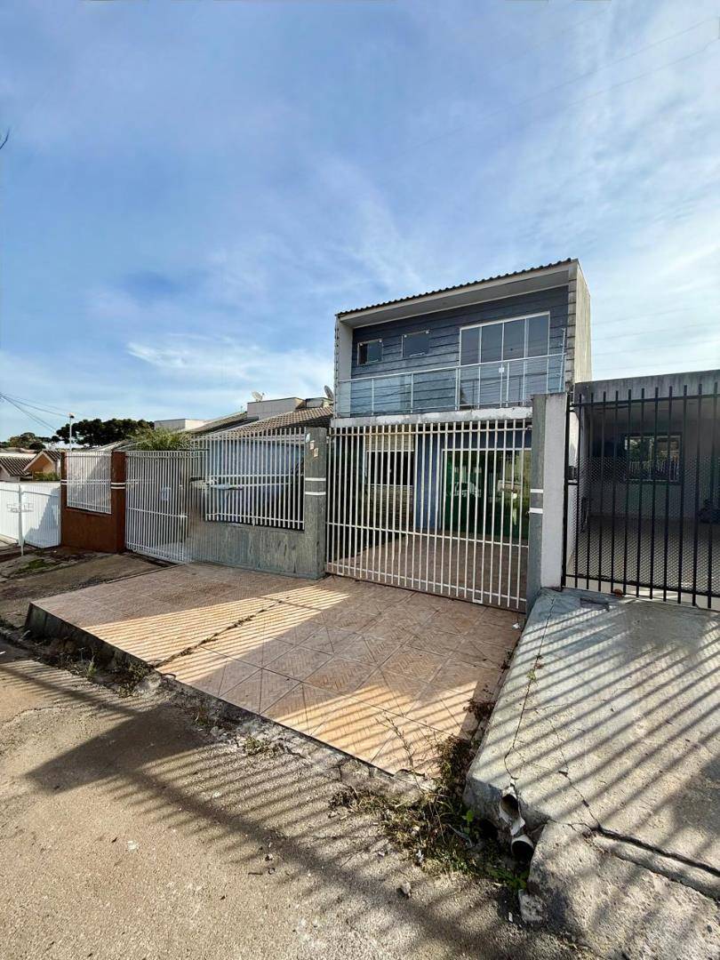 Sobrado para venda no Uvaranas em Ponta Grossa com 300m² por R$ 500.000,00