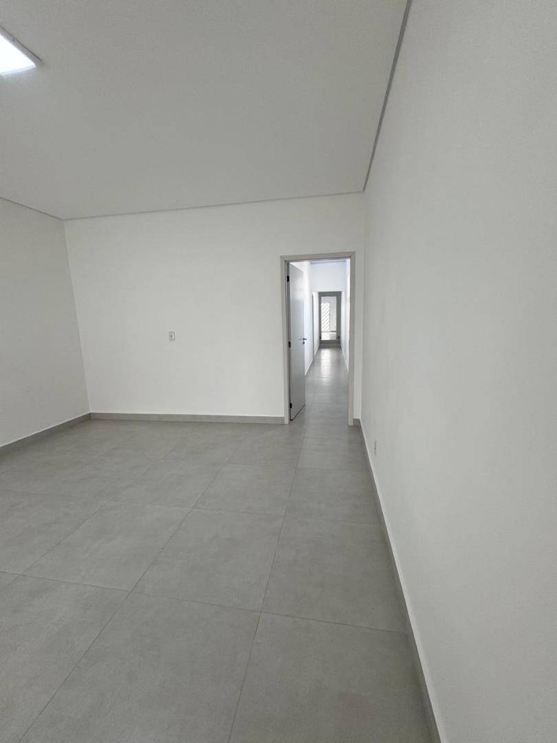 Sala para locacao no Centro em Ponta Grossa com 109,35m² por R$ 2.790,00