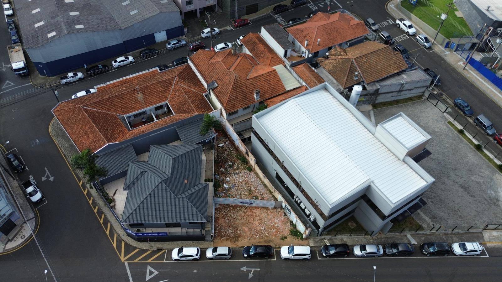 Terreno para venda no Centro em Ponta Grossa com 163,93m² por R$ 370.000,00