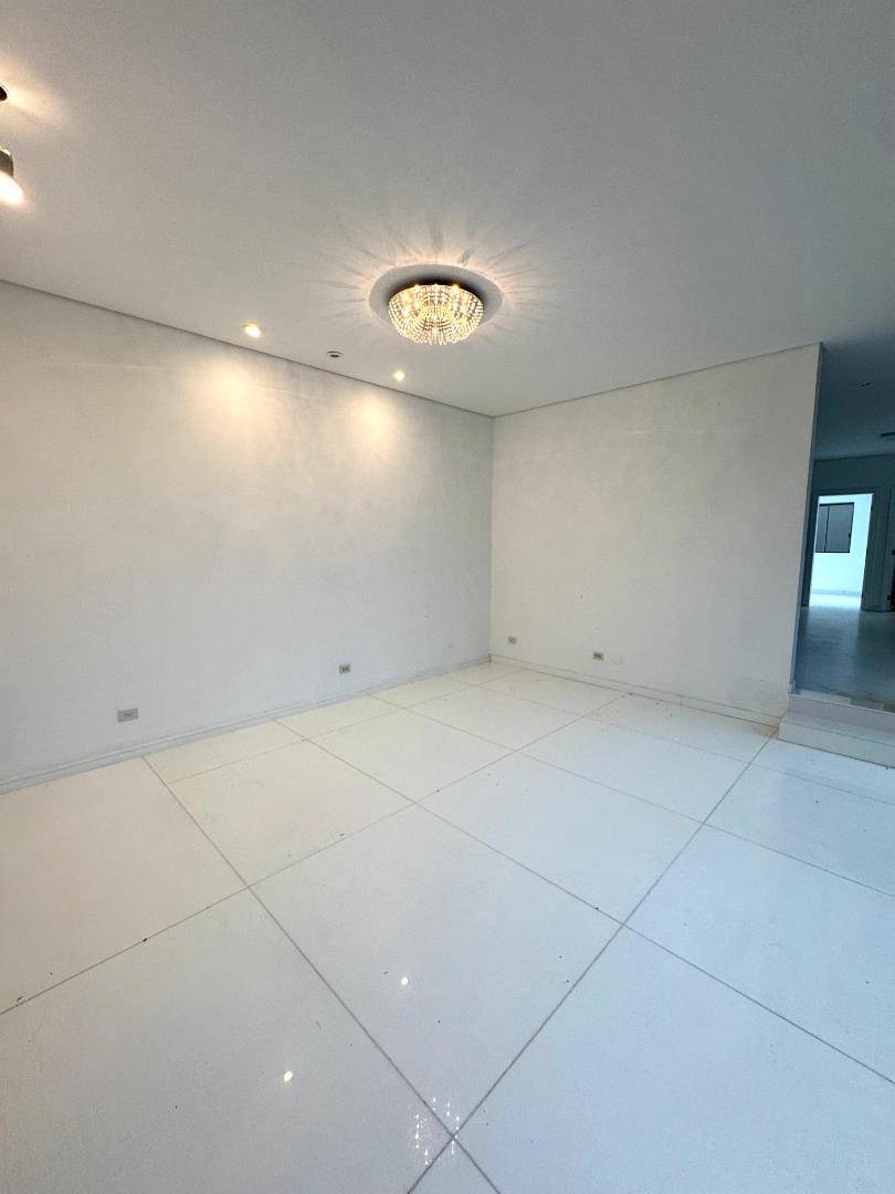Casa para venda no Órfas em Ponta Grossa com 386,98m² por R$ 2.300.000,00