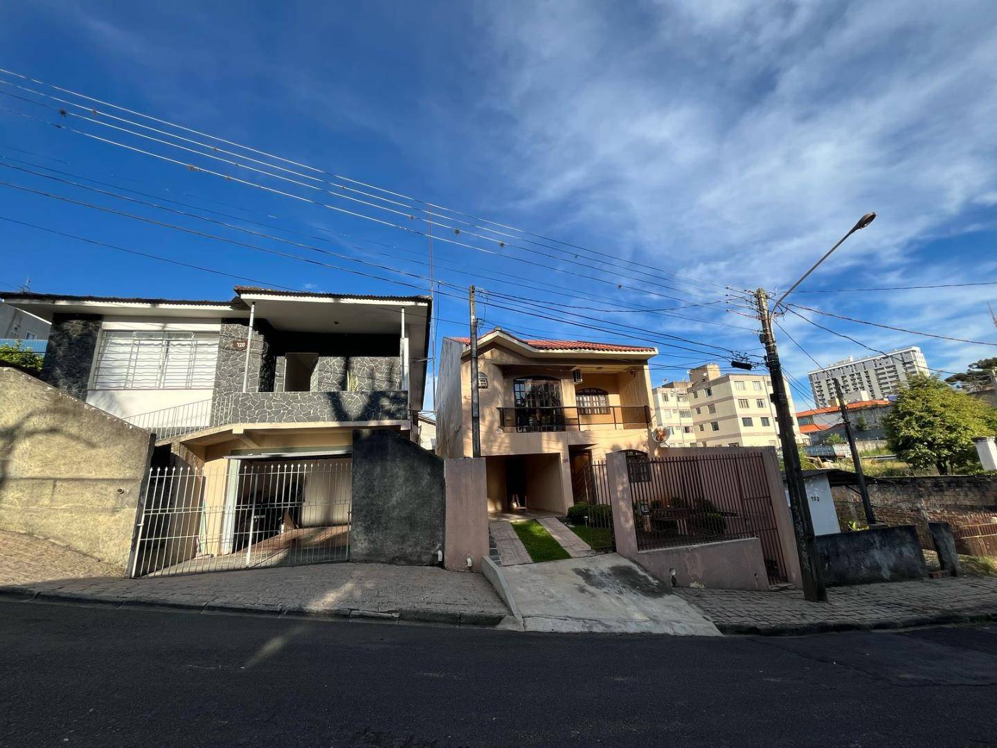 Sobrado para venda no Centro em Ponta Grossa com 457,87m² por R$ 1.100.000,00