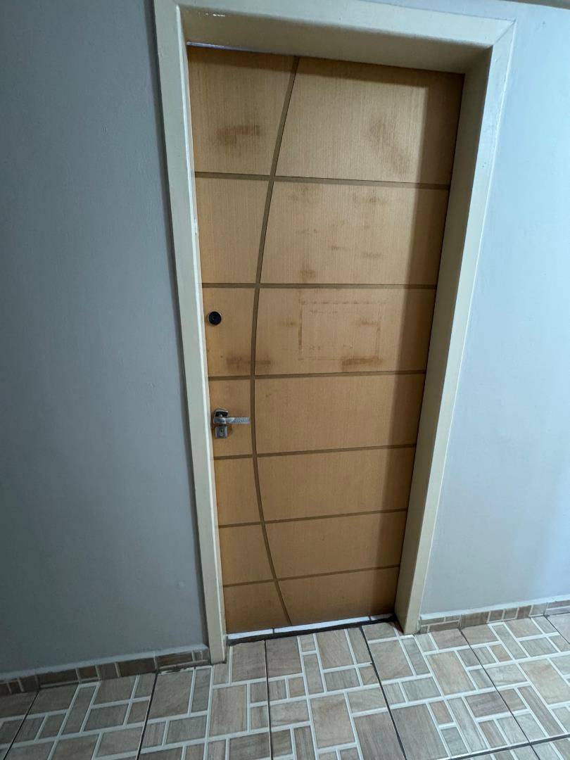 Sala para locacao no Centro em Ponta Grossa com 30m² por R$ 500,00