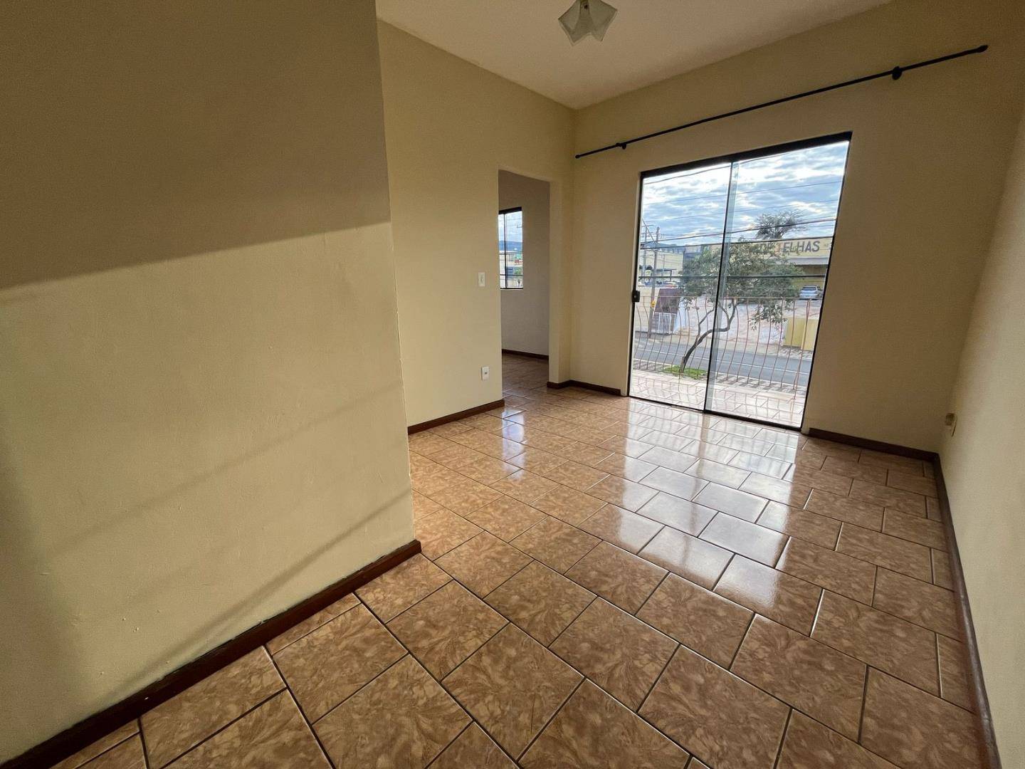 Apartamento para locacao no Oficinas em Ponta Grossa com 86,2m² por R$ 1.700,00