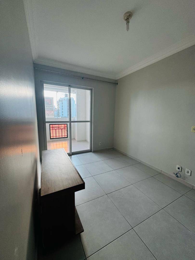 Apartamento para locacao no Centro em Ponta Grossa com 80m² por R$ 1.650,00