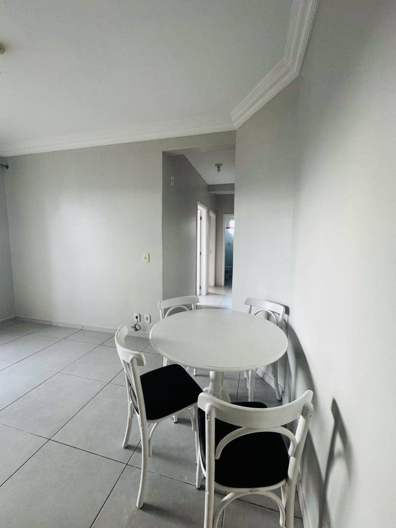 Apartamento para locacao no Centro em Ponta Grossa com 80m² por R$ 1.650,00