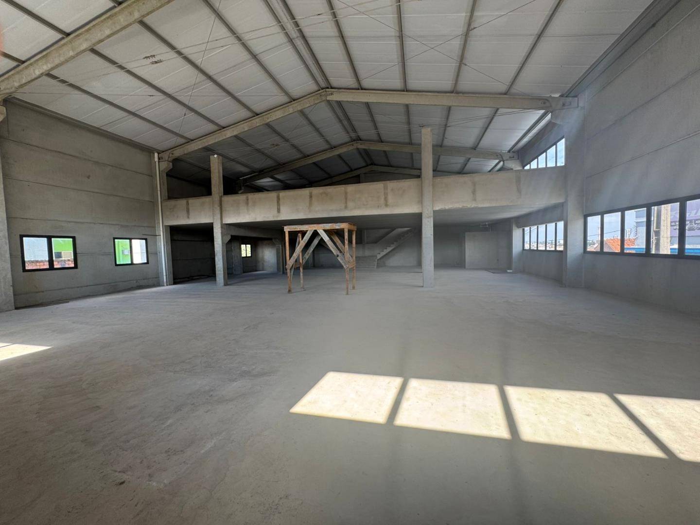 Barracão/galpão para venda no Uvaranas em Ponta Grossa com 1.202m² por R$ 2.790.000,00
