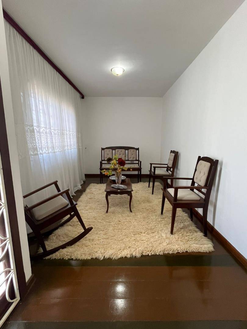 Casa para venda no Oficinas em Ponta Grossa com 346,5m² por R$ 1.250.000,00