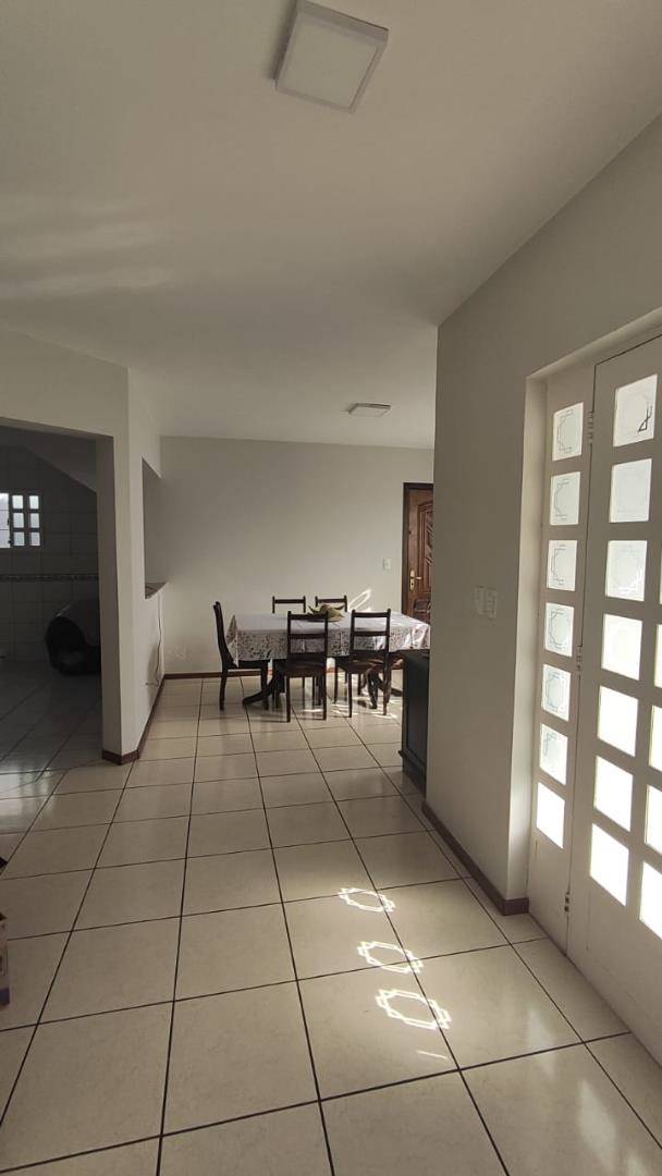 Sala para locacao no Jardim Carvalho em Ponta Grossa com 230m² por R$ 3.600,00