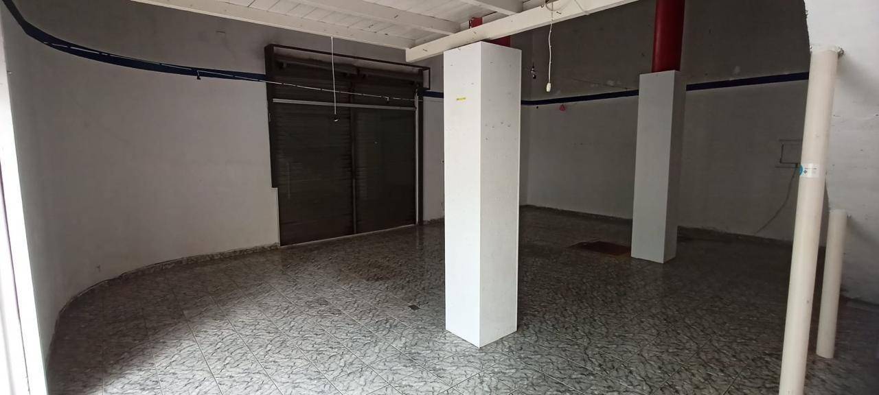 Sala para locacao no Centro em Ponta Grossa com 118m² por R$ 2.400,00