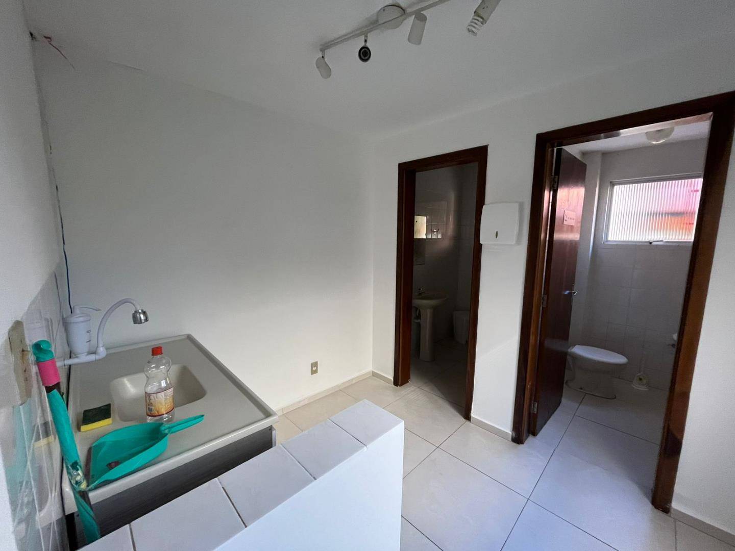 Sala para locacao no Centro em Ponta Grossa com 70m² por R$ 2.800,00