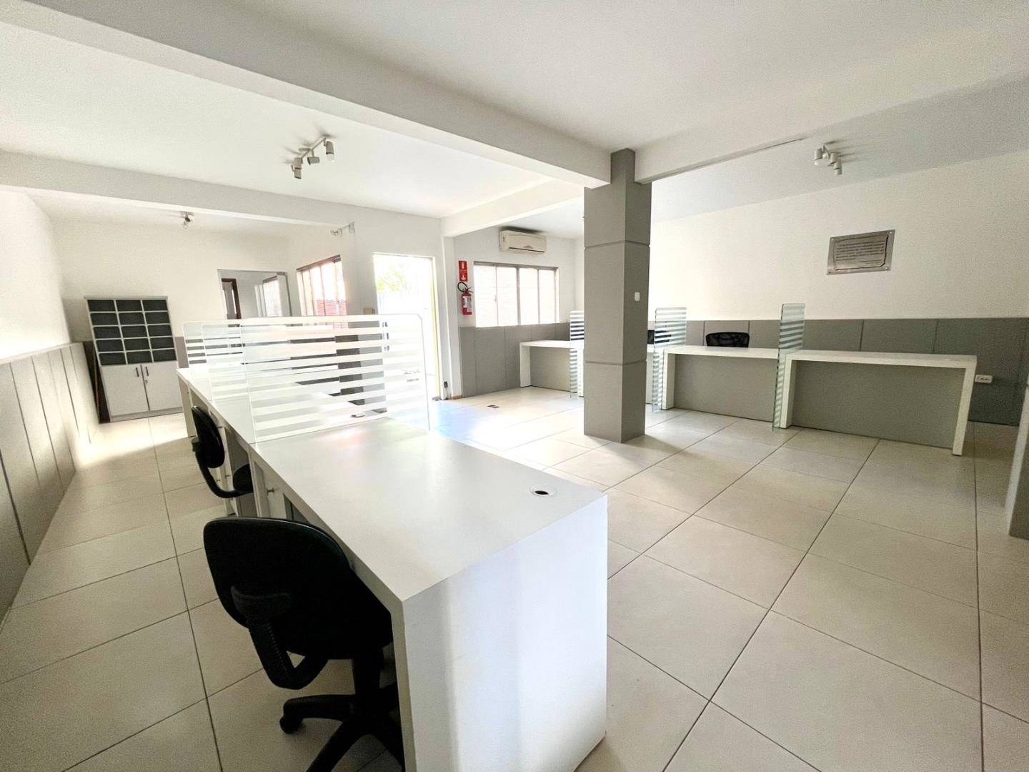 Sala para locacao no Centro em Ponta Grossa com 70m² por R$ 2.800,00