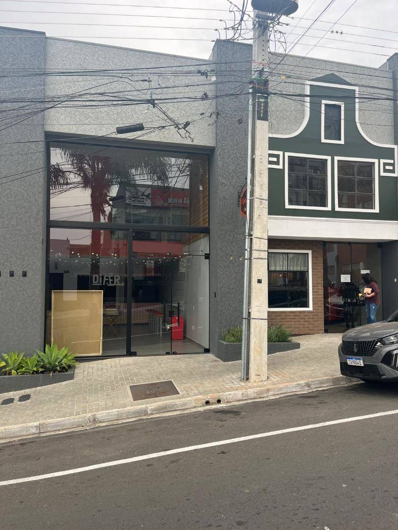 Sala para locacao no Centro em Ponta Grossa com 140m² por R$ 7.800,00
