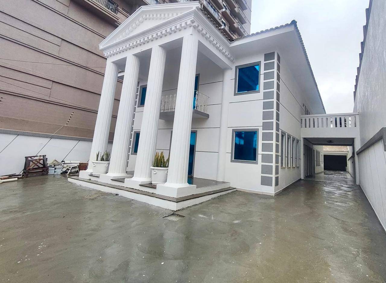 Casa Comercial para locacao no Jardim Carvalho em Ponta Grossa com 616m² por R$ 20.000,00