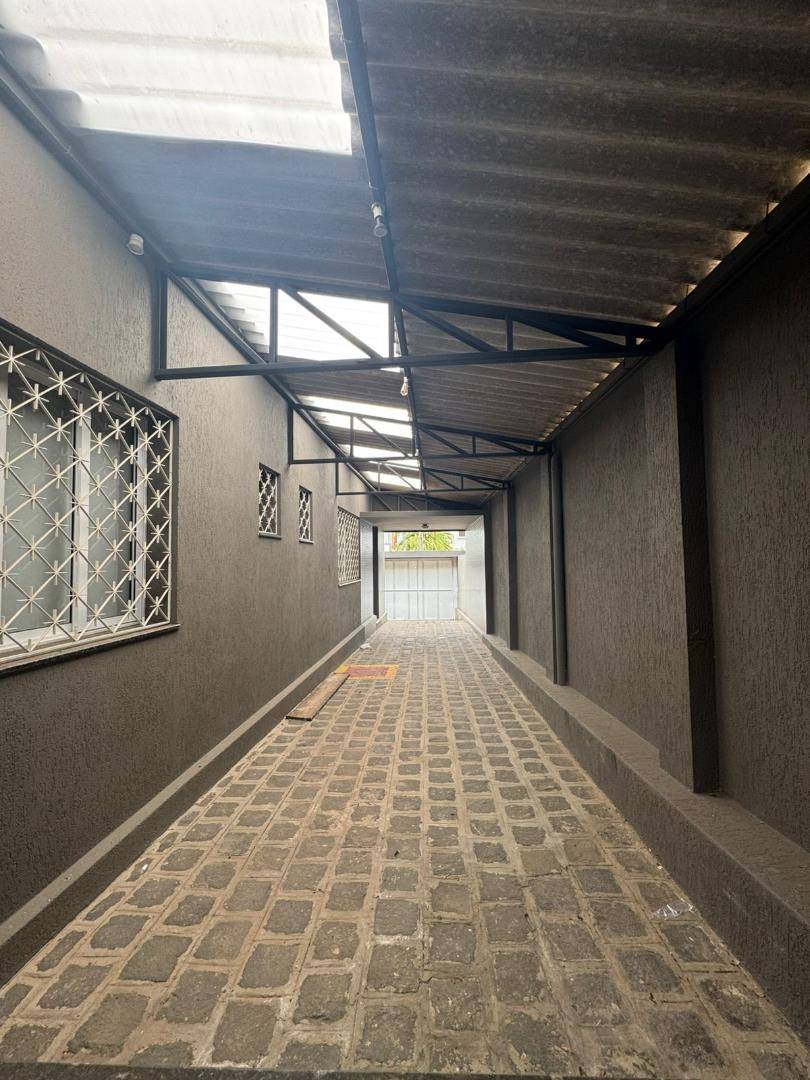 Casa Comercial para locacao no Centro em Ponta Grossa com 254m² por R$ 6.500,00