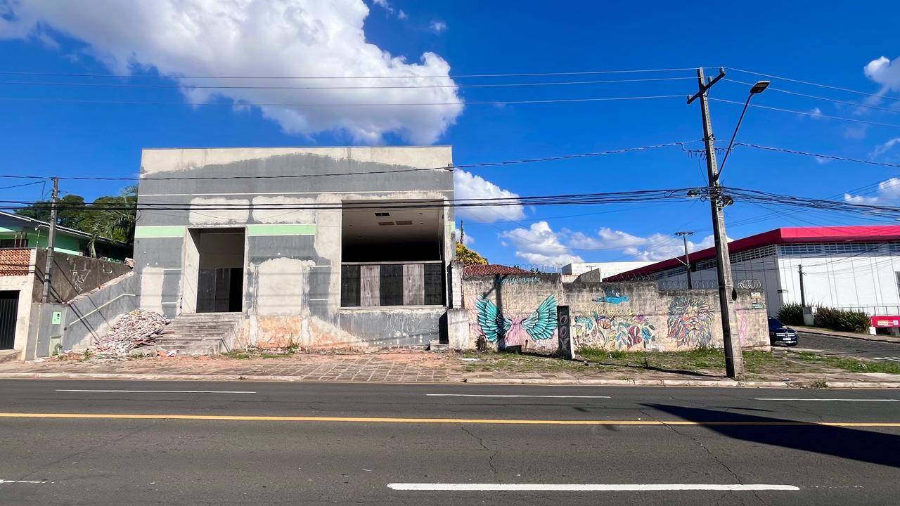 Barracão/galpão para vendalocacaovenda e locacao no Jardim Carvalho em Ponta Grossa com 810m² por R$ 3.500.000,0015.000,00