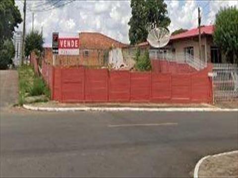 Terreno para venda no Uvaranas em Ponta Grossa com 420m² por R$ 320.000,00