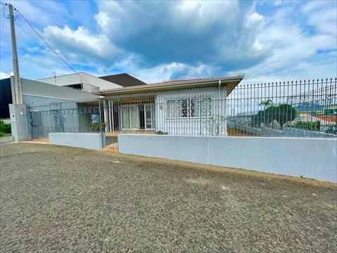 Casa para venda no Jardim Carvalho em Ponta Grossa com 570m² por R$ 1.200.000,00