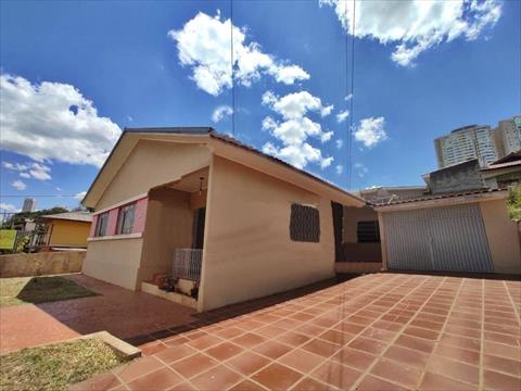 Casa para venda no Olarias em Ponta Grossa com 414m² por R$ 300.000,00