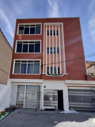 Apartamento para locacao no Centro em Ponta Grossa com 165m² por R$ 1.500,00