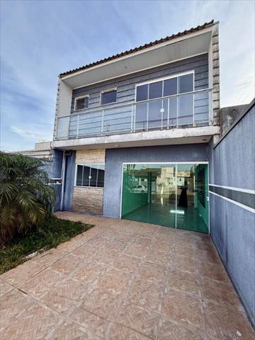 Sobrado para venda no Uvaranas em Ponta Grossa com 300m² por R$ 500.000,00