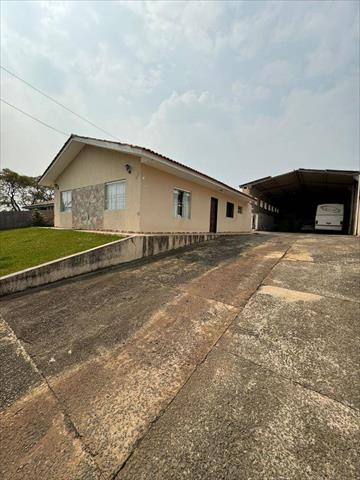 Casa para venda no Uvaranas em Ponta Grossa com 792m² por R$ 750.000,00