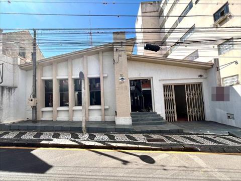 Casa para locacao no Centro em Ponta Grossa com 451,01m² por R$ 4.990,00