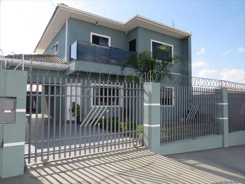 Sobrado para venda no Neves em Ponta Grossa com 310,5m² por R$ 810.000,00