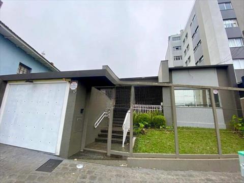 Casa Comercial para locacao no Centro em Ponta Grossa com 254m² por R$ 6.500,00