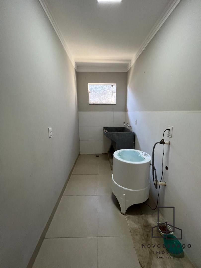 Casa Residencial para venda no Uvaranas em Ponta Grossa com 314m² por R$ 850.000,00