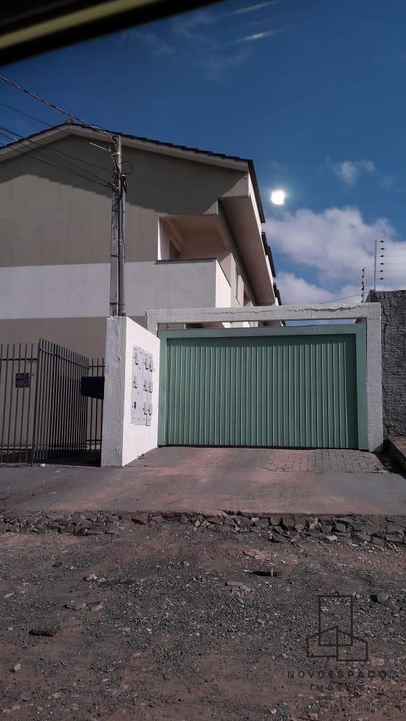 Sobrado para venda no Uvaranas em Ponta Grossa com 88m² por R$ 190.000,00