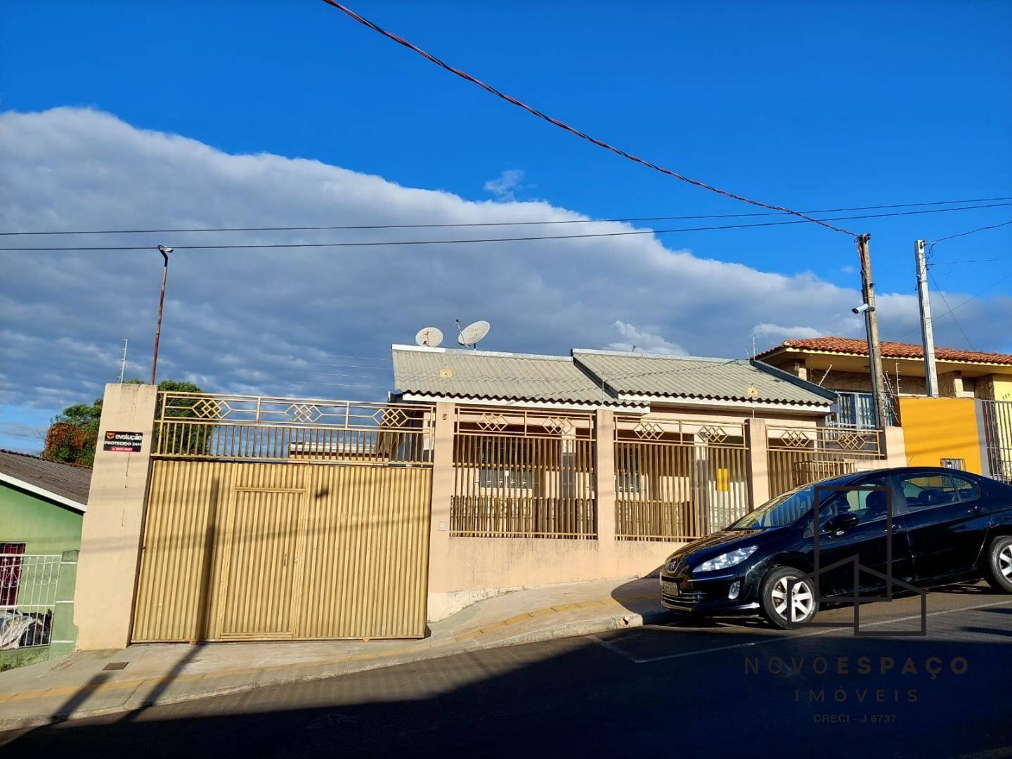 Casa Residencial para locacao no Boa Vista em Ponta Grossa com 248m² por R$ 2.220,00