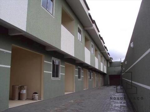 Sobrado para venda no Uvaranas em Ponta Grossa com 88m² por R$ 190.000,00