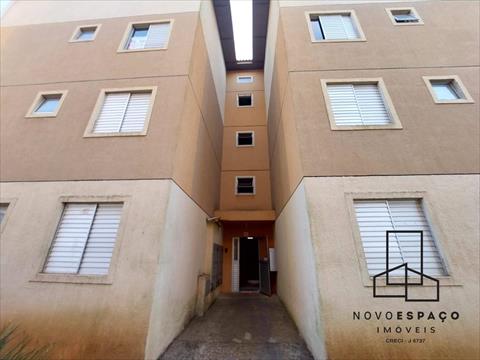 Apartamento para venda no Uvaranas em Ponta Grossa com 55,01m² por R$ 140.000,00