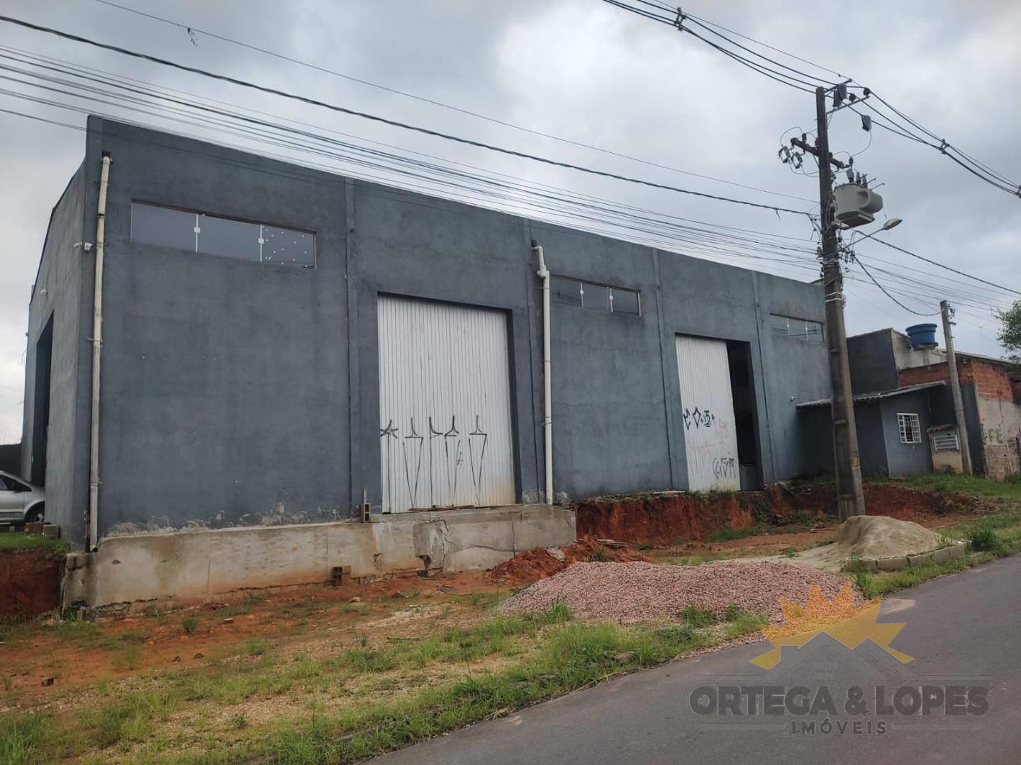 Barracão para venda no bairro Eucaliptos em Fazenda Rio Grande/   com 313m² por R$ 700.000,00