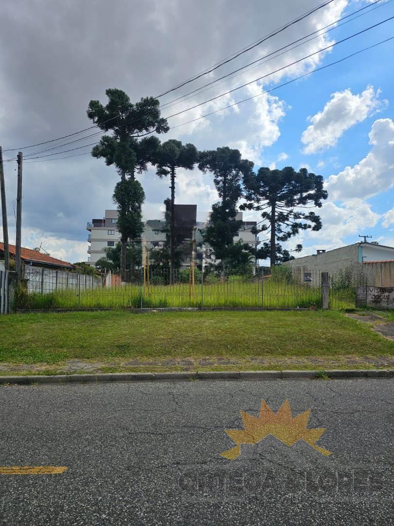 Terreno para venda no bairro Centro em Pinhais/   com 608m² por R$ 1.550.000,00