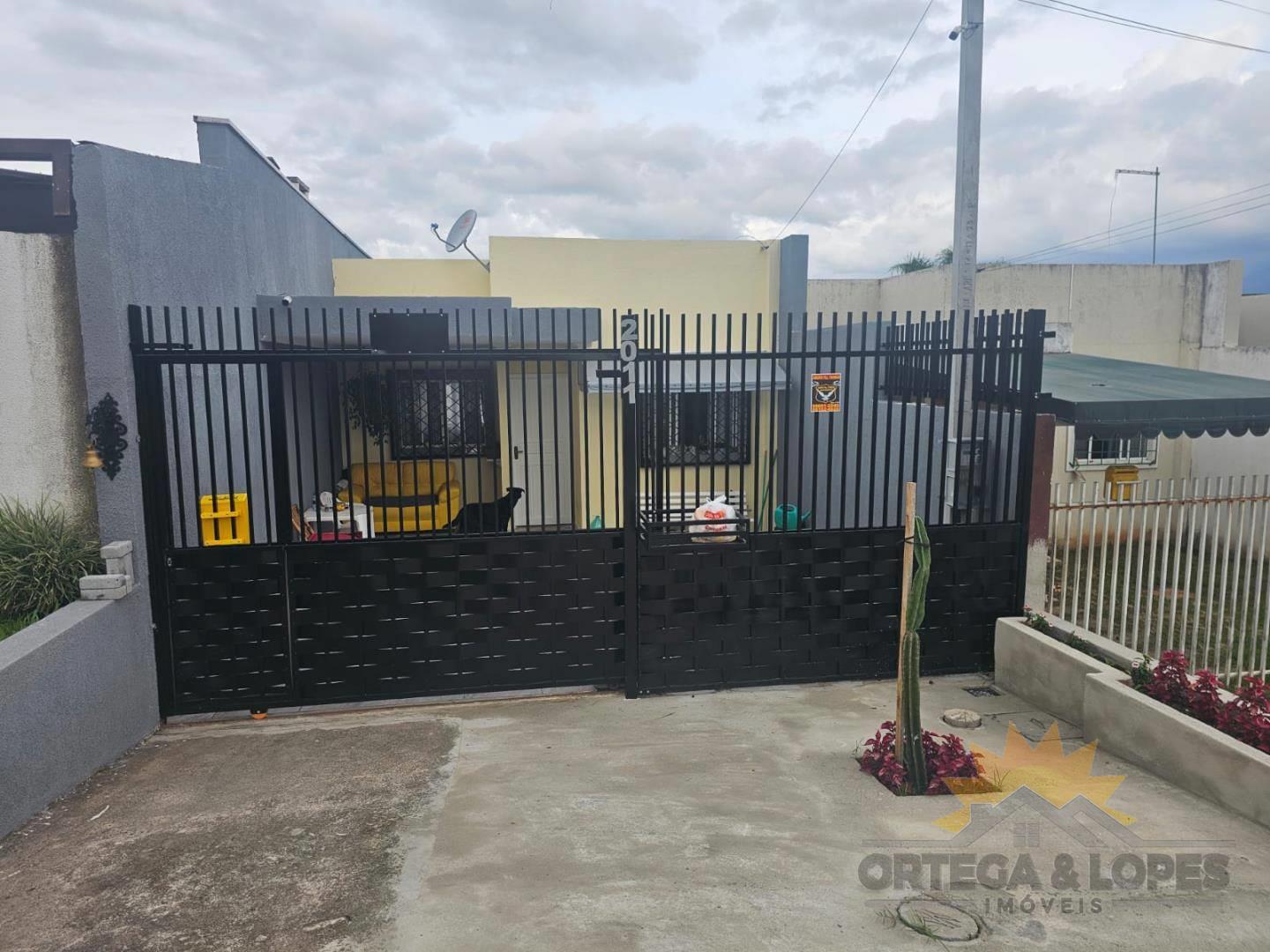 Casa Residencial para venda no bairro Campina da Barra em Araucaria/   com 72m² por R$ 360.000,00