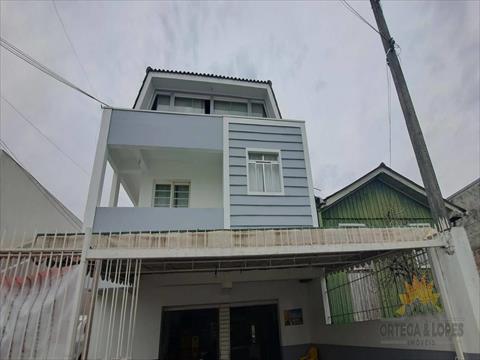 Sobrado para venda no Capao Raso em Curitiba com 256m² por R$ 1550000