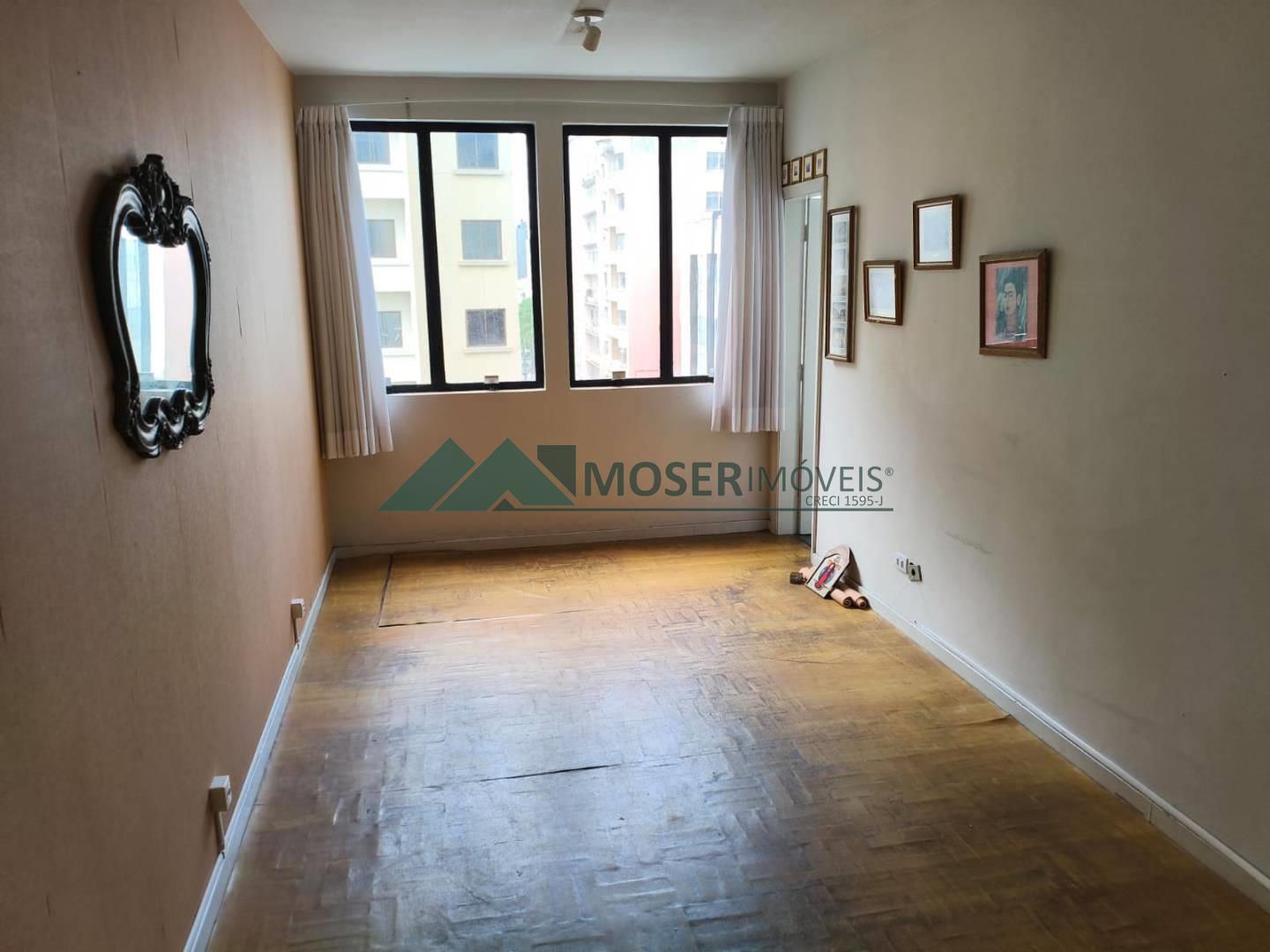 Conjunto Comercial para locacao no Centro em Curitiba com 24m² por R$ 450,00