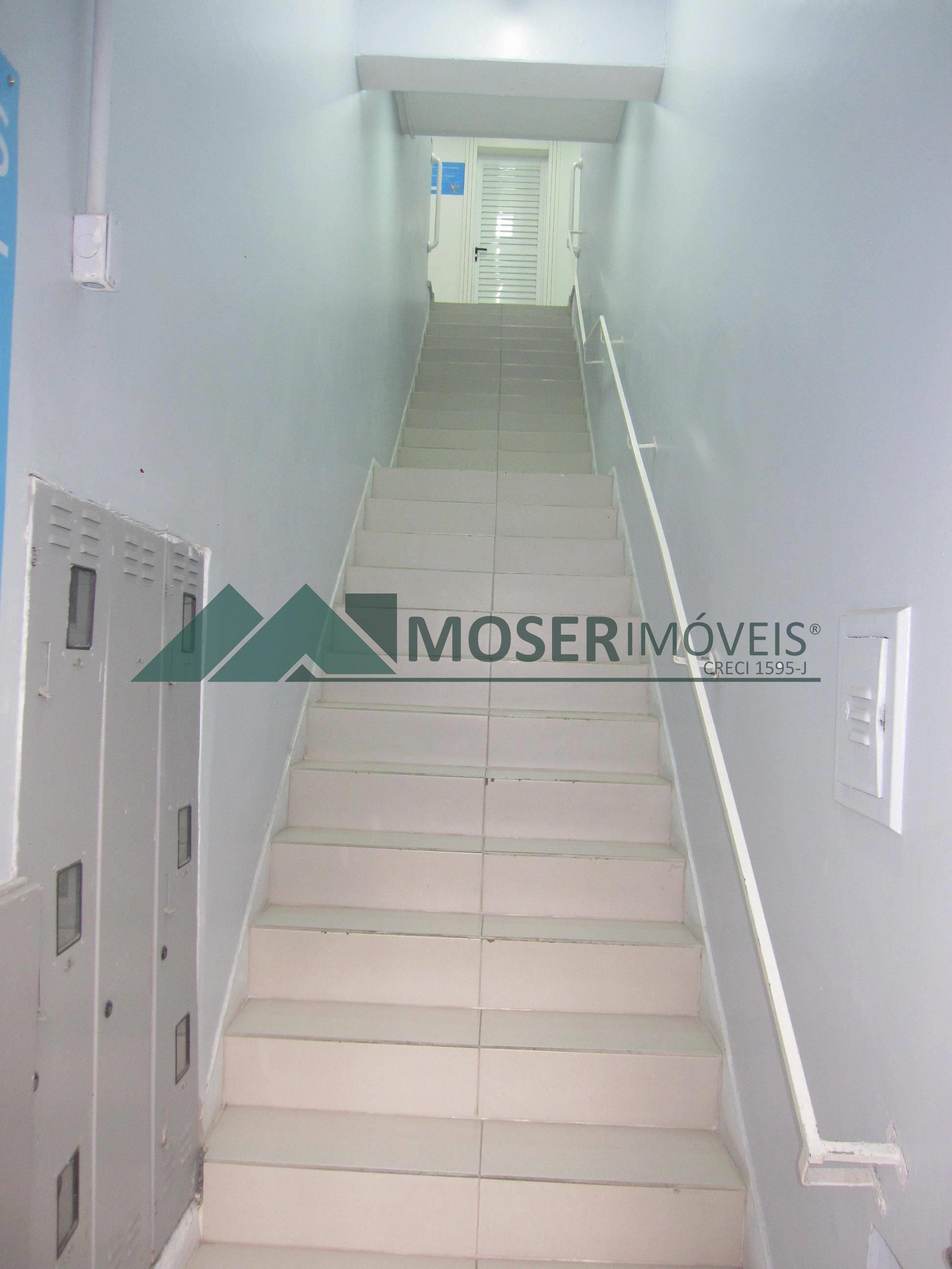 Conjunto Comercial para locacao no Centro em Curitiba com 140m² por R$ 2.200,00