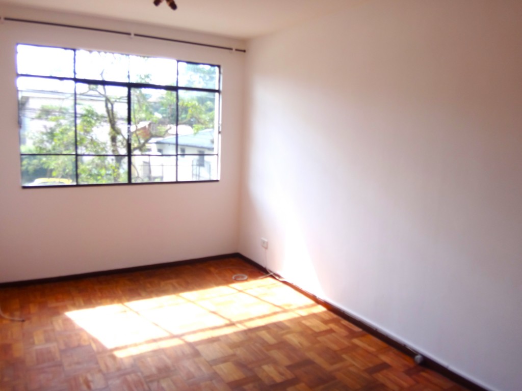 Apartamento para locacao no Bacacheri em Curitiba com 90m² por R$ 2.530,00