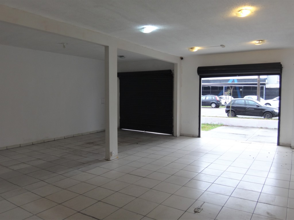 Loja para locacao no Hauer em Curitiba com 110m² por R$ 5.500,00