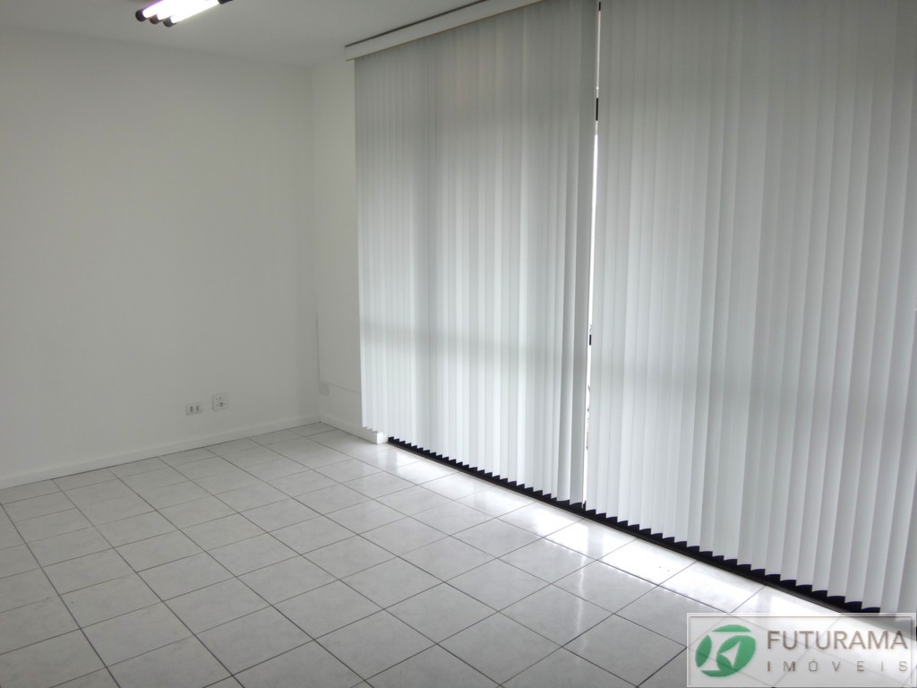 Conjunto Comercial / Sala para locacao no Centro Civico em Curitiba com 46,2m² por R$ 1.045,00